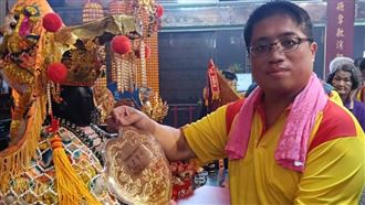 信徒脫口說金牌太小　媽祖竟託夢：要大的