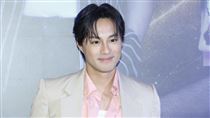 本土男星兼職教英文　鬆口真實經濟現況