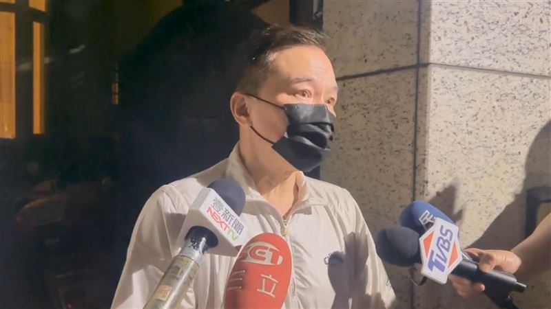 新/狄鶯崩潰「坐淡水河邊」孫鵬曝現況