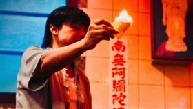 賴銘偉昨po文，曬出一張對話LINE對話截圖，有人詢問他是否可以幫忙觀落陰，因為想辦過世明星的「粉絲見面會」。（翻攝自賴銘偉臉書）