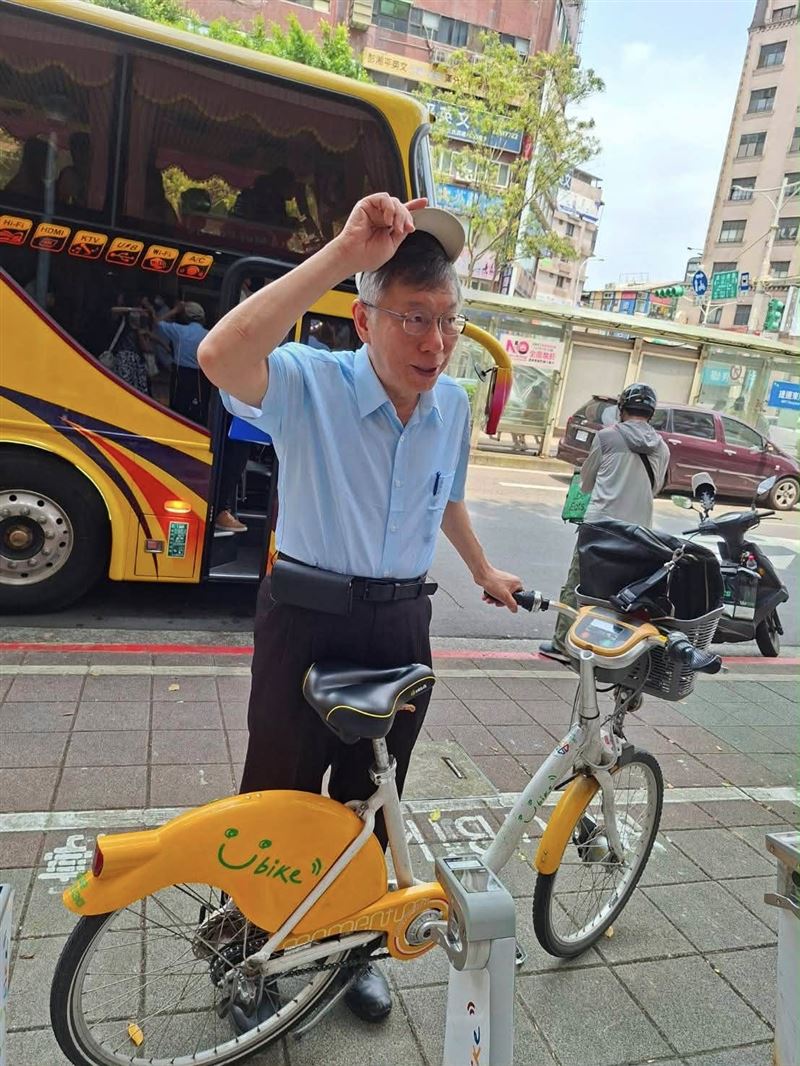 柯文哲臉書:怎能期待美國人派他們的子弟跨越9500英里來替我們打仗?(圖/翻攝自柯文哲臉書)