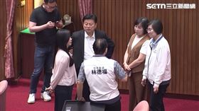 立法院會進行總統賴清德彈劾案投票（圖／翻攝畫面）