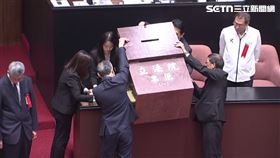 立法院總統賴清德彈劾案開票（圖／翻攝畫面）