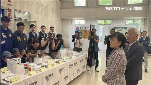 唾液快篩陽性或拒測　劉世芳；現行犯逮捕