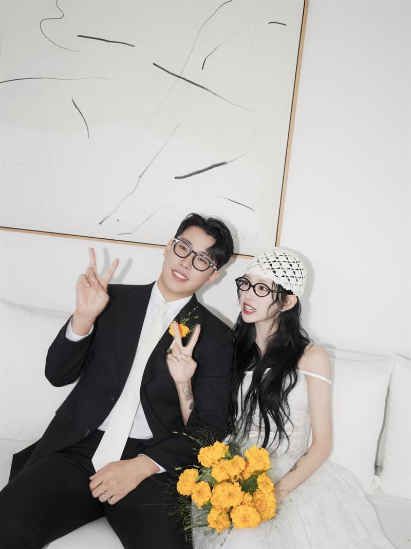 已故韓國女星崔真實之女崔俊熙近日舉行婚禮。（圖／翻攝自IG @1_6_9._9）