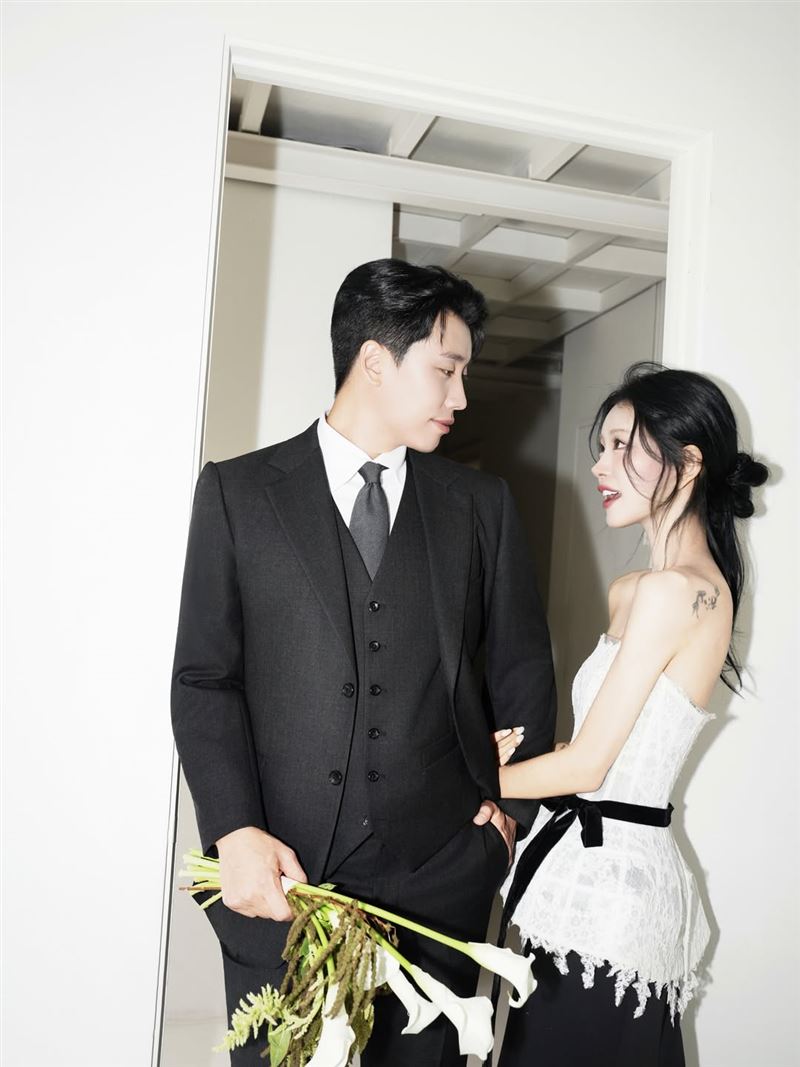 已故韓國女星崔真實之女崔俊熙近日舉行婚禮。（圖／翻攝自IG @1_6_9._9）
