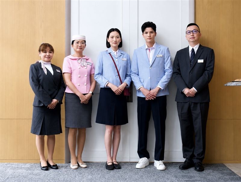 新光三越舊制服。(圖/新光三越提供)