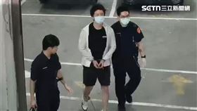 孫安佐日前因在北投河堤拍攝噴火槍影片引發爭議，涉《槍砲彈藥刀械管制條例》及公共危險罪嫌遭羈押禁見。（圖／翻攝畫面）