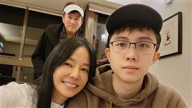 孫安佐過去在節目中談論家庭關係的片段也再被翻出，其中一句「爸媽是用他們想要的方式愛我」，意外引發大批網友共鳴。（圖／翻攝自狄鶯FB）