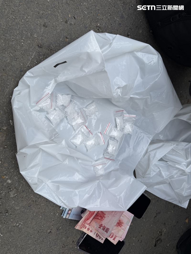 這名手段兇殘的李姓主嫌，因涉嫌毒品、傷害等多起重大案件，早已是遭嘉義地方法院檢察署正式發布在案的司法通緝犯，沒想到這次為了幫弟弟出頭，自己也落網。（圖／翻攝畫面）