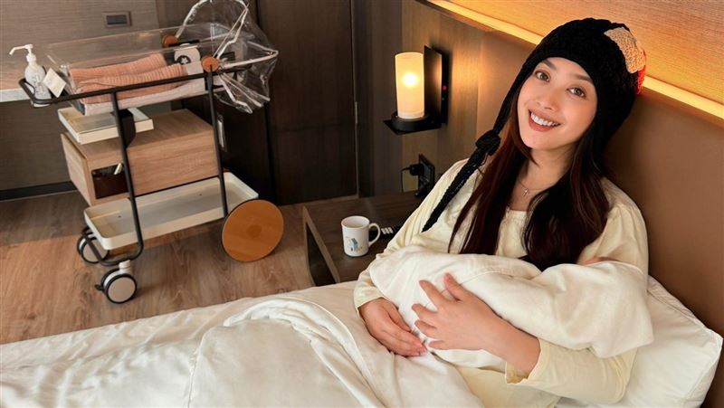 金曲歌后苦熬22小時生了　產後狀態絕美