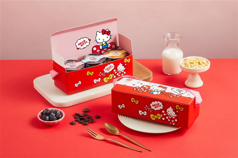 「Hello Kitty小小公爵杯子乳酪蛋糕」3入組合。（圖／品牌業者提供）