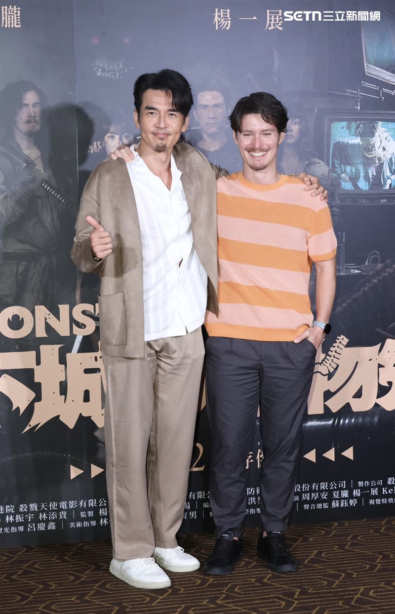 楊一展、周厚安出席《地下城の怪物先生》首映。(圖/記者田俊彥攝影)