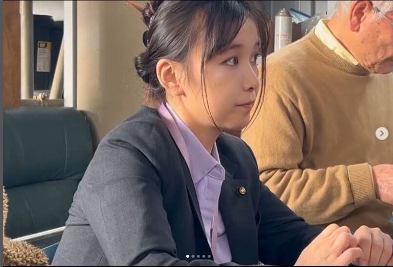 埼玉縣川口市議員岡本小百合否認拍成人片。（圖／翻攝自IG）