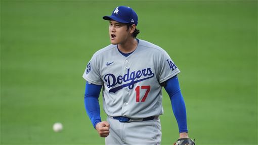 大谷首球轟＋5局0失分　化解滿壘怒吼退場