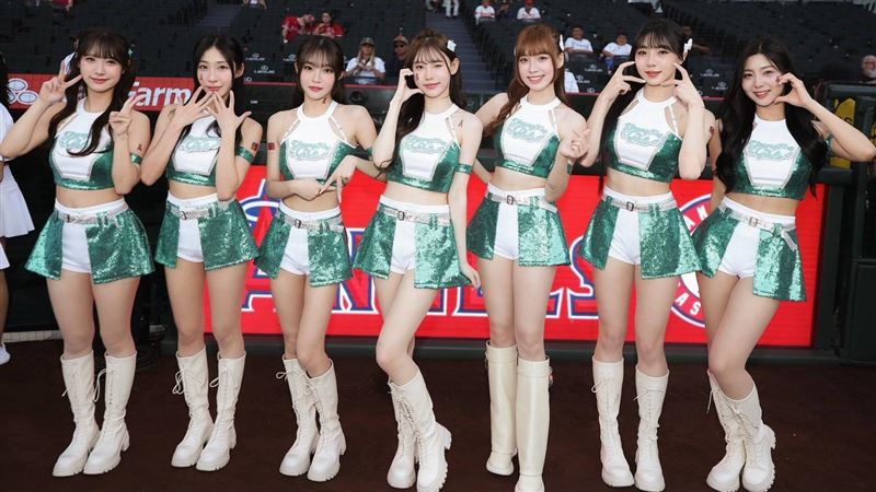 洋基工程專屬啦啦隊 YoungKey Girls 登上天使主場。（圖／杰斯汀整合行銷提供）