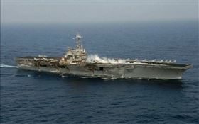 美軍尼米茲號航母20日抵達加勒比海，恰逢美方起訴古巴前領導人勞爾卡斯楚，引發外界懷疑川普恐怕將再出兵。（圖／翻攝自美國在台協會AIT臉書）