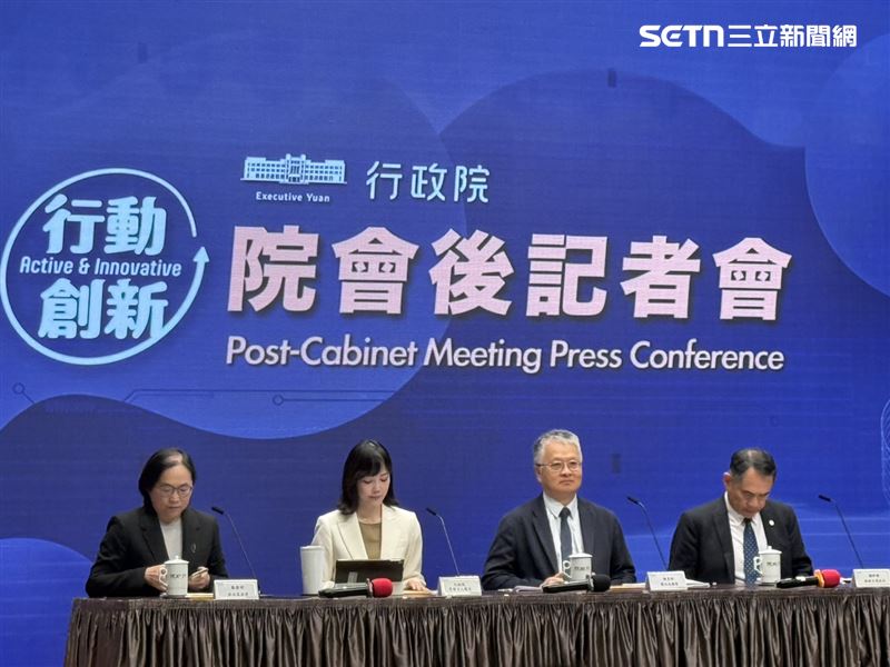 行政院發言人李慧芝今（21）日主持院會後記者會。（圖／記者盧素梅攝影）