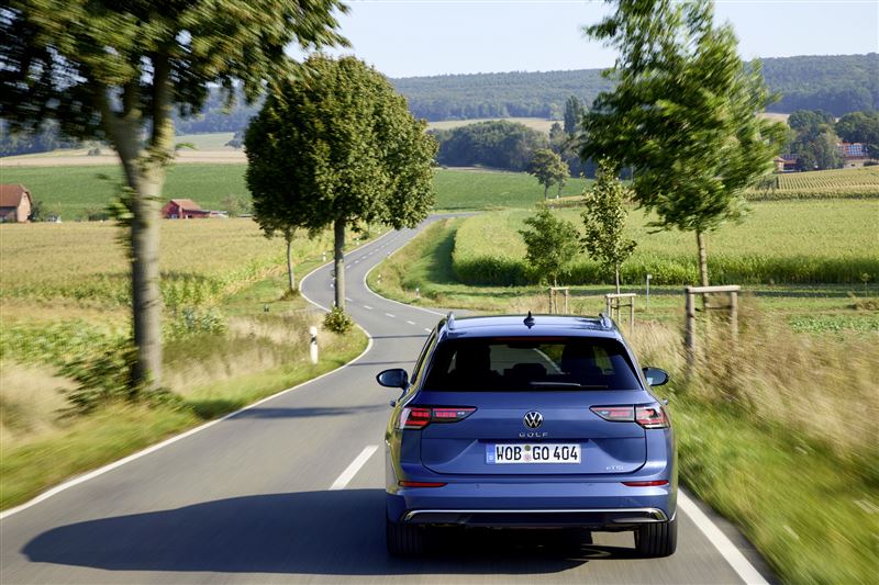 車系提供280 eTSI Style、280 eTSI R-Line以及性能旗艦R車型。(圖/翻攝Volkswagen網站)