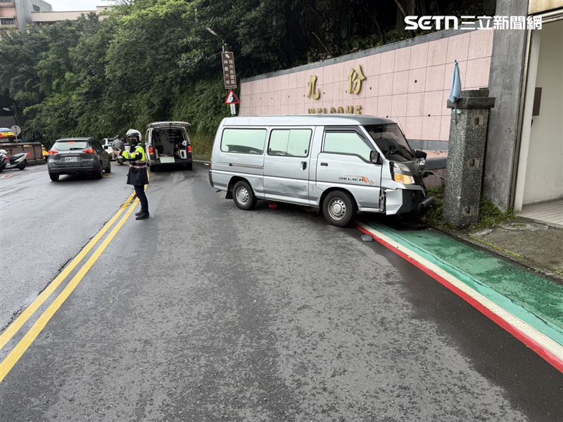 簡姓男子酒駕,撞上了黃姓騎士。(圖/翻攝畫面)