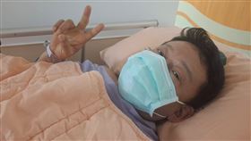 金馬影帝李康生驚傳緊急住院動刀，稍早動完手術後，蔡明亮捎來「最新病況」。（圖／翻攝自蔡明亮臉書）