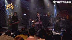 鄺澤東攜手昔日戰友，挑戰評審流氓阿德指定歌曲《良心》。（圖／超級紅人榜提供）