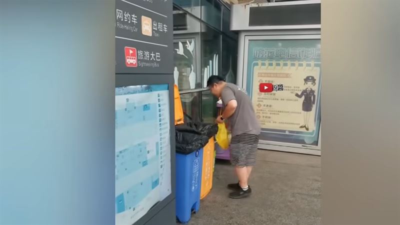 應志宏高調入籍中國不到一年,疑似靠著撿回收維生。(圖/九醬YT)