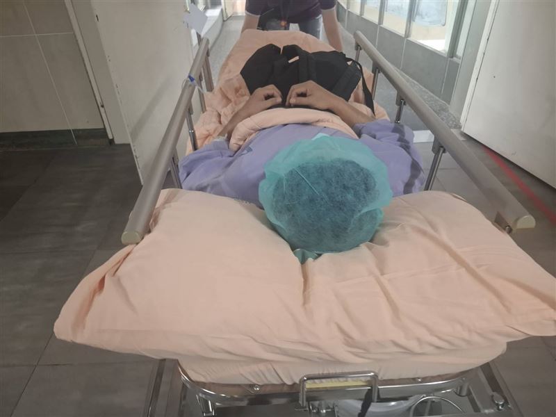 李康生因為胸部不適,進手術室接受心導管微創手術,讓外界相當擔心他的身體狀況。(圖/翻攝自蔡明亮臉書)