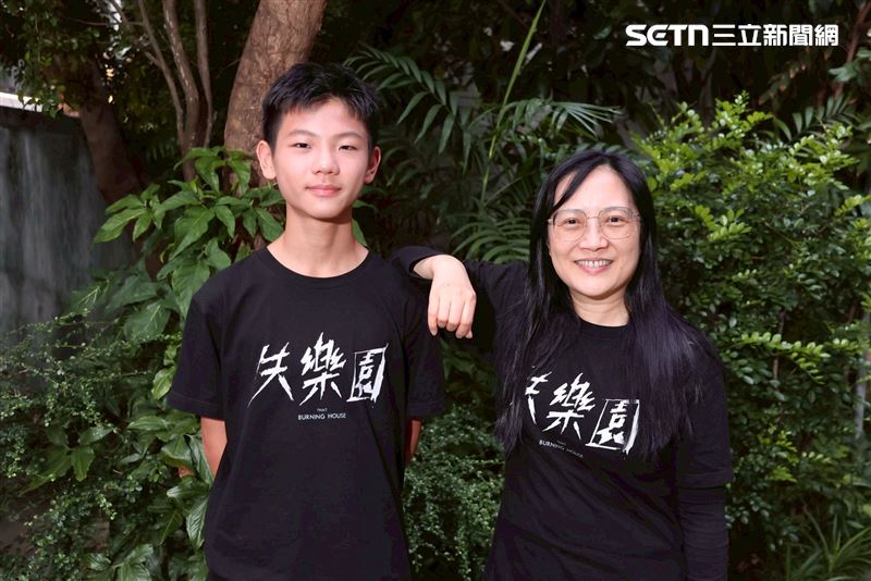 演員洪君昊（左）在導演蔡銀娟的作品電影《失樂園》中有精湛演出。（圖／記者田俊彥攝影）