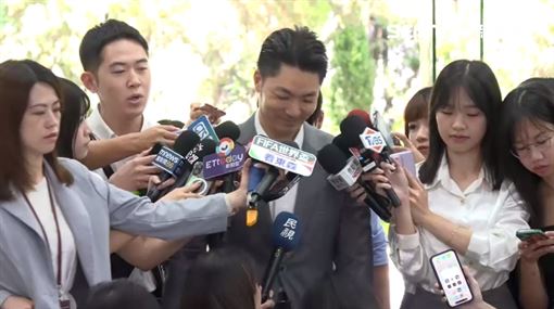 鄭麗文成票房毒藥？蔣萬安反應曝