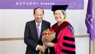 蘇姿丰成功關鍵來自父親塔木德教育
