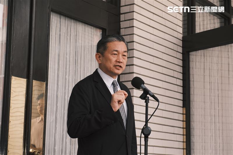 王定宇表示，美國代理海軍部長曹洪的言論是一個變數，但也是藍白在立法院拖延導致。（圖／記者楊士誼攝影）