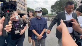 黃子佼涉肇逃案開庭，他自稱不知右方有機車，也未聽到碰撞聲，拒絕認罪。（圖／翻攝畫面）