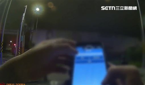詭異男深夜遭盤查！搜出毒品還揹三條通