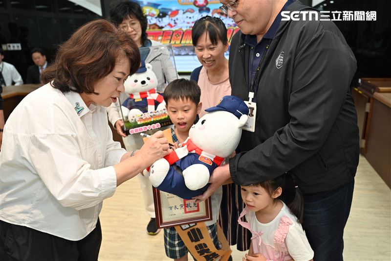 全國首創！嘉義市校園防詐任務衝破5萬筆　黃敏惠親表揚6校築安全網。（圖／翻攝畫面）