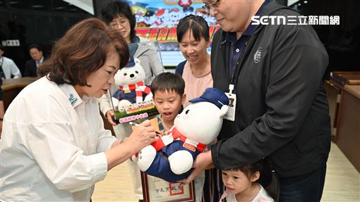嘉義首創防詐任務破5萬筆　黃敏惠表揚6校