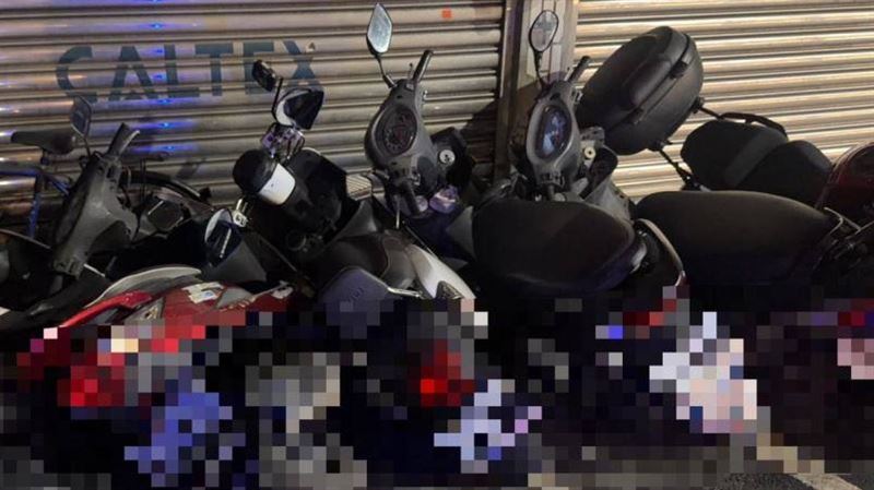僅因心情不好!女子沿街推倒機車下場慘