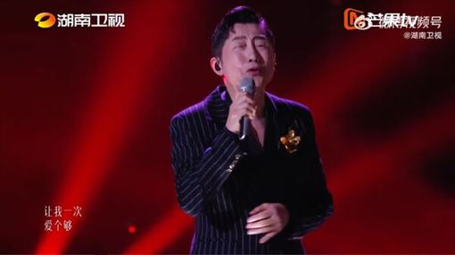 哈林《歌手》首集慘被淘汰　27字不忍發聲