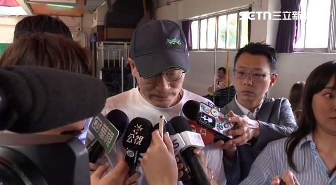 陸委會副主委梁文傑受訪直言「在中共眼裡看來一貫道就是邪教」。(圖/翻攝畫面)