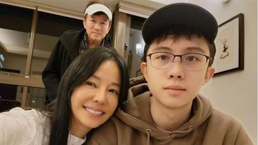狄鶯被爆奧客行徑　工讀生上甜點就遭刁難