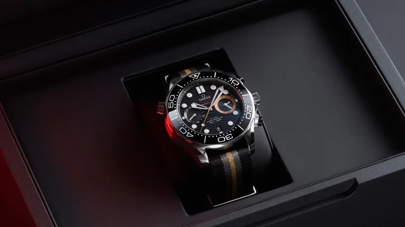 為電玩遊戲造的Omega Seamaster 300M 007 First Light計時腕錶。(圖/翻攝Omega網站)
