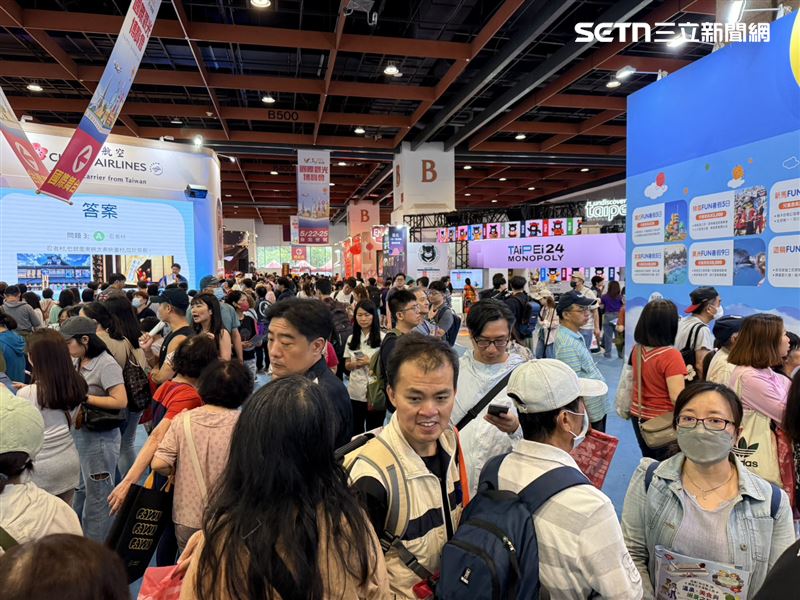 業者透露今年旅展首日人潮較去年增加約25%至30%,下單量更較去年同期成長150%。。(圖/記者李育道攝影)