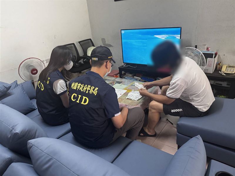 平診警方比對失蹤人口，順利找到家人。（圖／翻攝畫面）