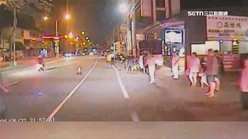 一名毒駕男開租賃小貨車衝撞老闆岳父母