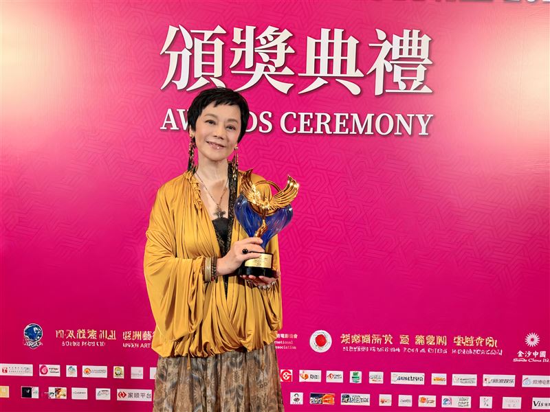 張艾嘉宣布「2026果實藝術創作營」驚喜加碼「電影院美學課」。(圖/甲上娛樂提供)