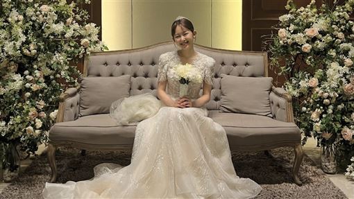 甜美女星4歲就出道　無預警拋結婚震撼彈