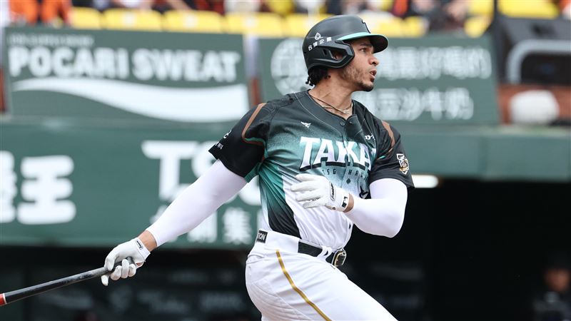 連2天1轟定生死 魔鷹16度平射砲驚呆洪總