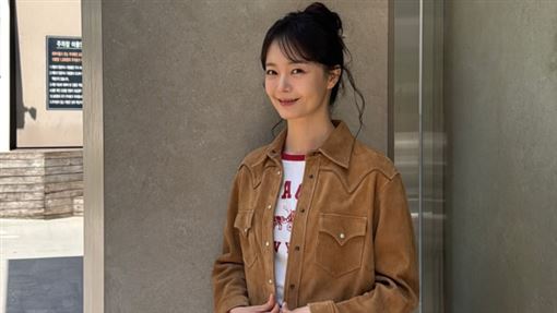 40歲女星退節目「咖啡廳打工」求生近況曝