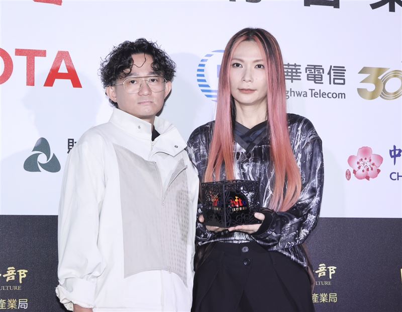 Tizzy Bac登上「2026 hito流行音樂獎頒獎典禮」。（圖／記者鄭孟晃、田俊彥攝影）
