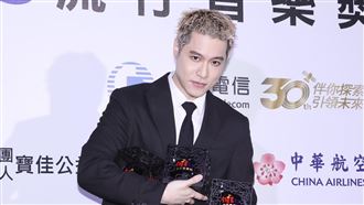 周湯豪入圍金曲歌王　哽咽認「習慣等待」